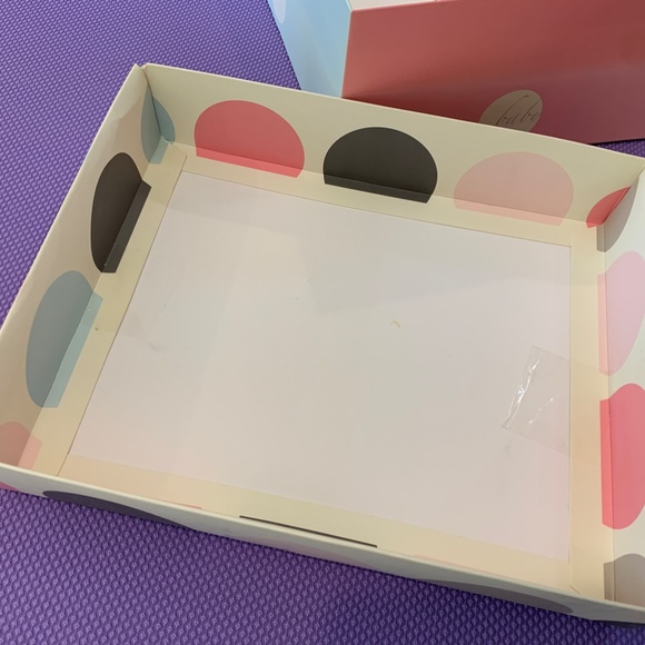 Babysoy Newborn Gift Set Bodysuit/Pants/Sock/Mittens/Hat/Gift Box - 3-6 months - Picture 8 of 9